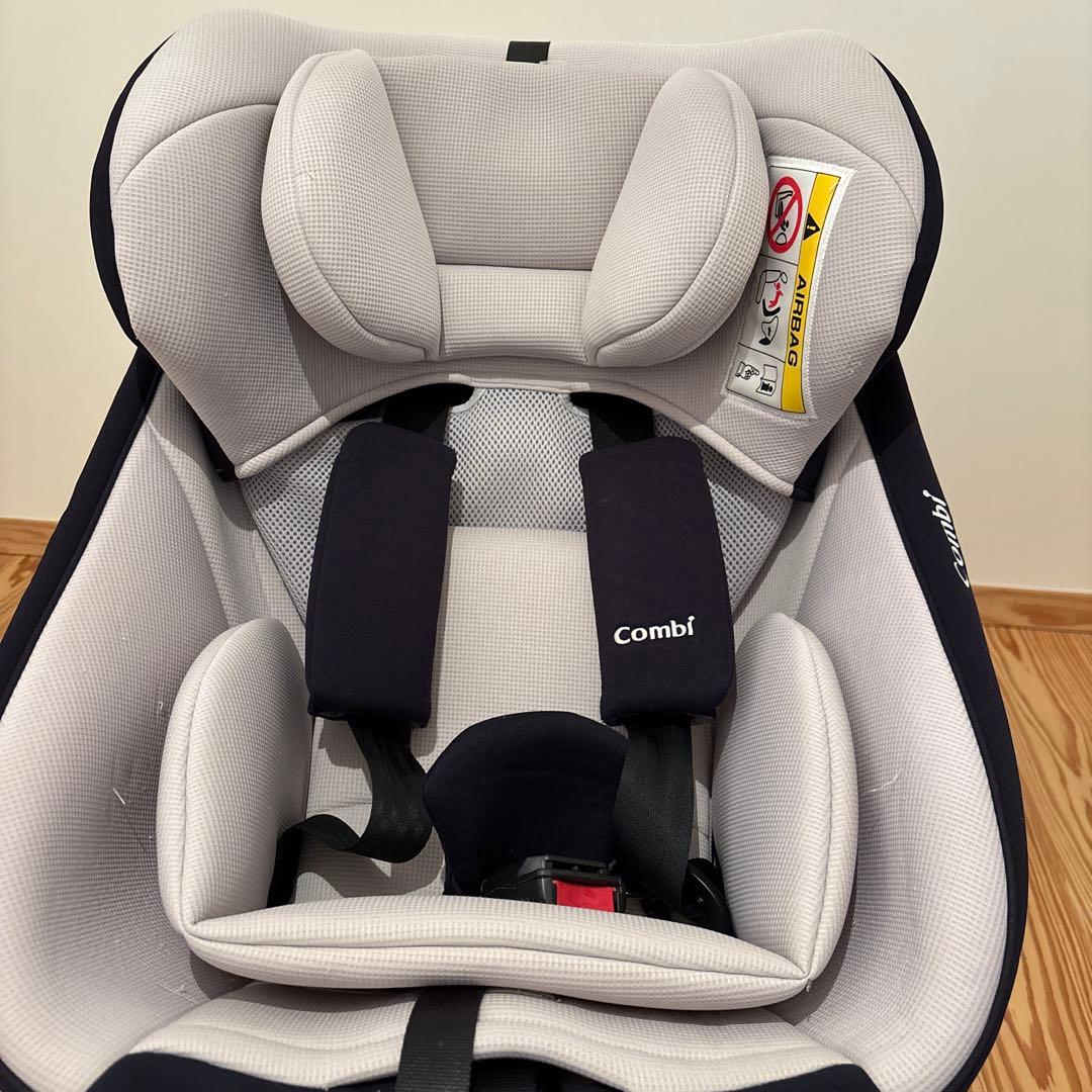combi クルムーヴ ISOFIX チャイルドシート　ネイビー　取説あり