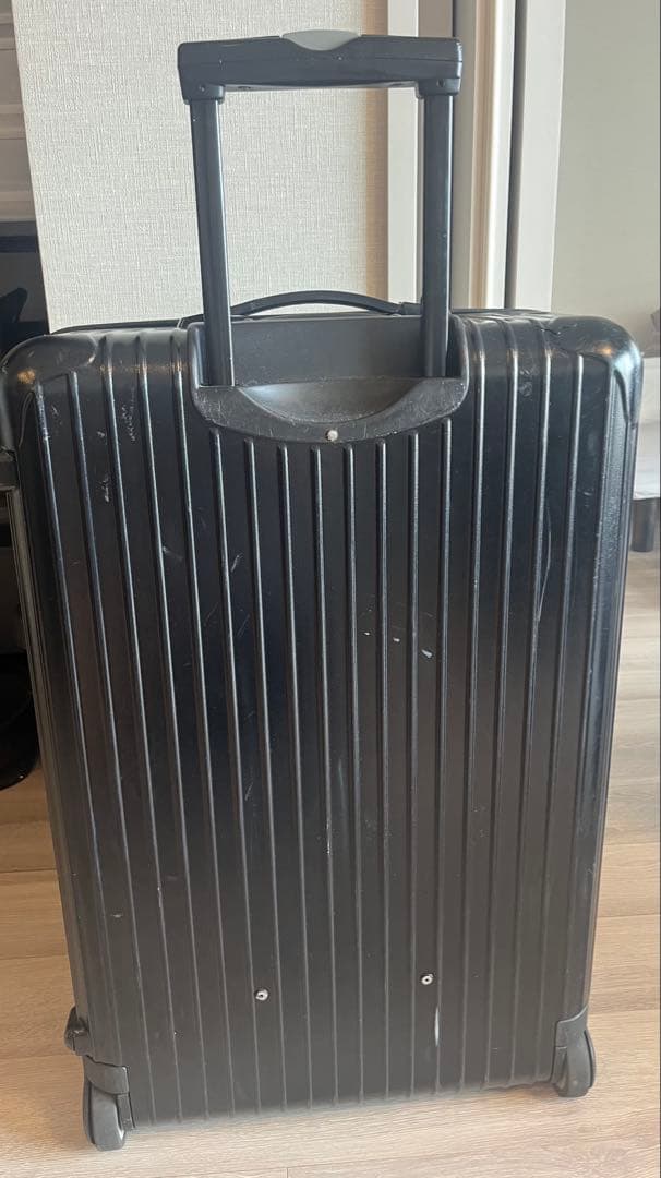 リモワ　サルサ　82L BLACK(割れあり)