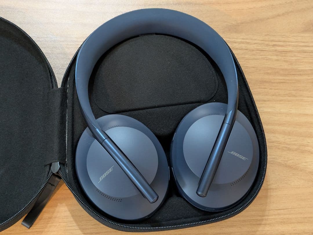 Bose Headphones 700（ミッドナイト）