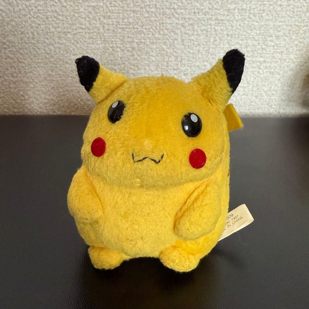 初期　バンダイ　トミ　ポケモン　ピカチュウ4体セット