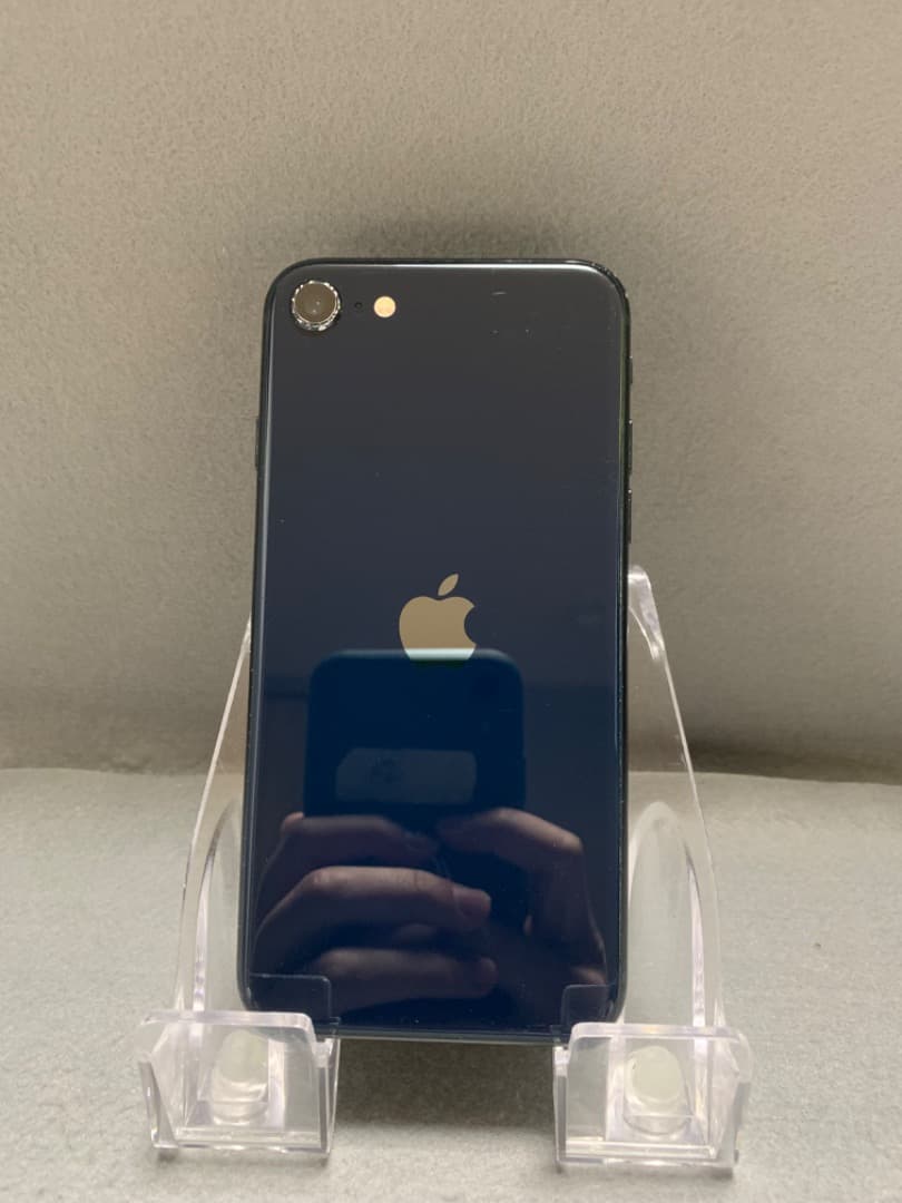 中古 国内版 SIMフリー iPhoneSE 第3世代 128GB