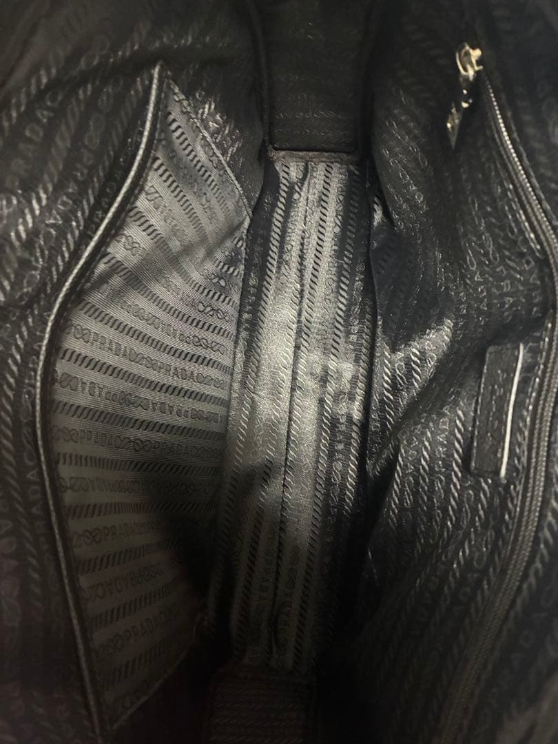 PRADA ブラックレザー ビジネスバッグ