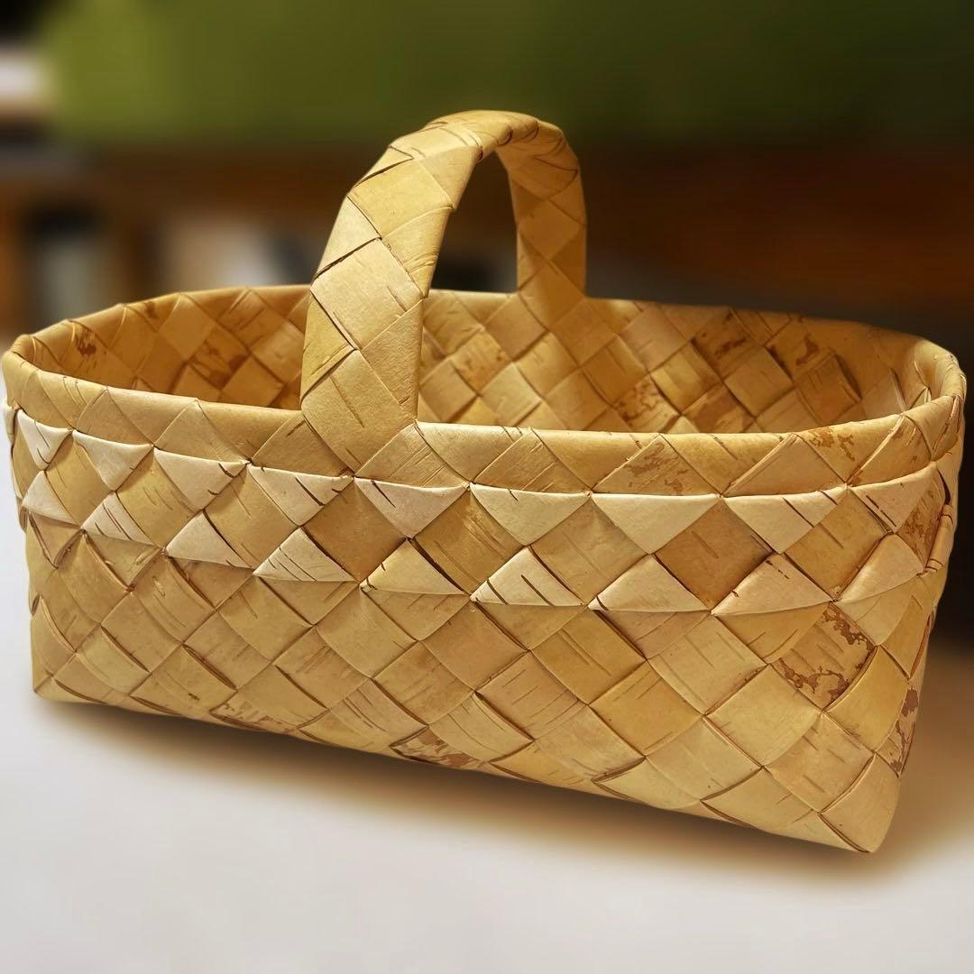 希少な白樺かご！1点のみ　ロシアSvetlana作　白樺のかご