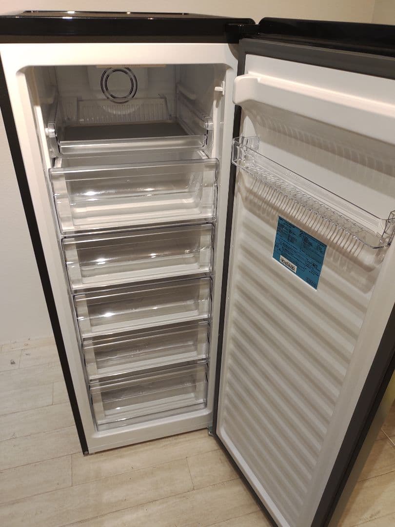 Haierハイアール　ブラック冷凍庫　153L　2024年「Anna」