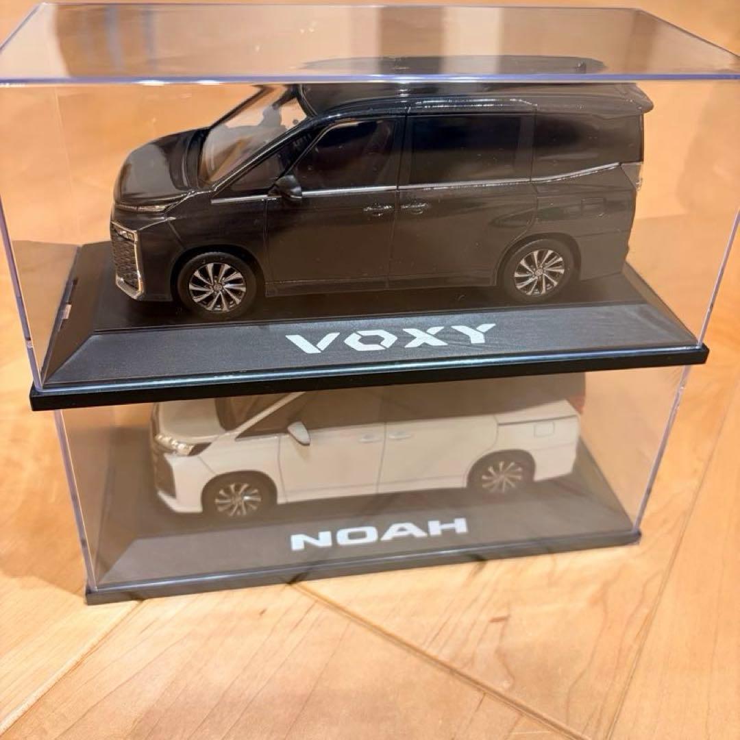トヨタ カラーサンプル ミニカー ヴォクシー ノア 90 非売品ミニカー セット