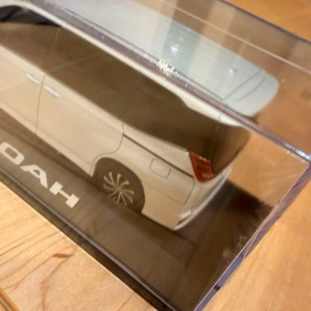 トヨタ カラーサンプル ミニカー ヴォクシー ノア 90 非売品ミニカー セット