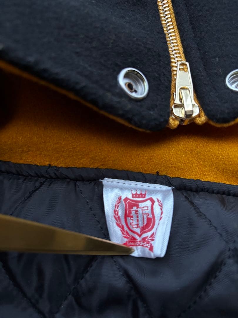 新しい学校のリーダーズ　AG!スタジャン　2023 XLサイズ