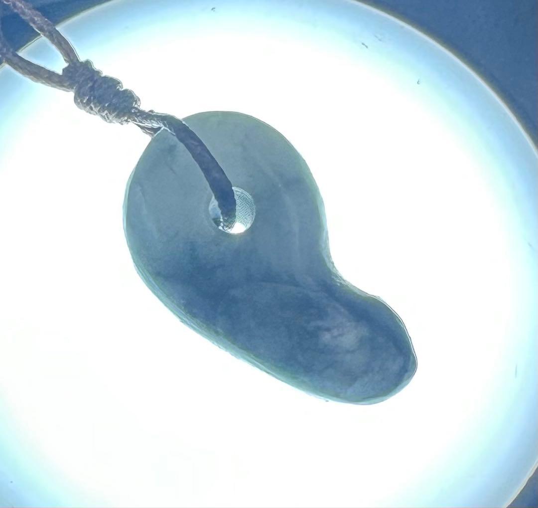 2025.8.15ロウカン翡翠勾玉　糸魚川産最高級ロウカン翡翠