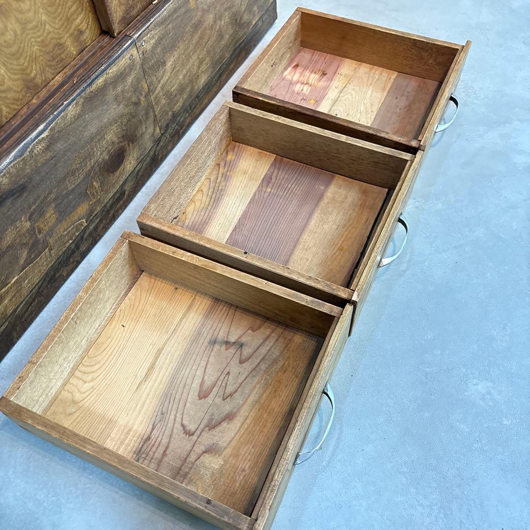 木製食器棚 アンティーク家具 波ガラス レトロ　ラック