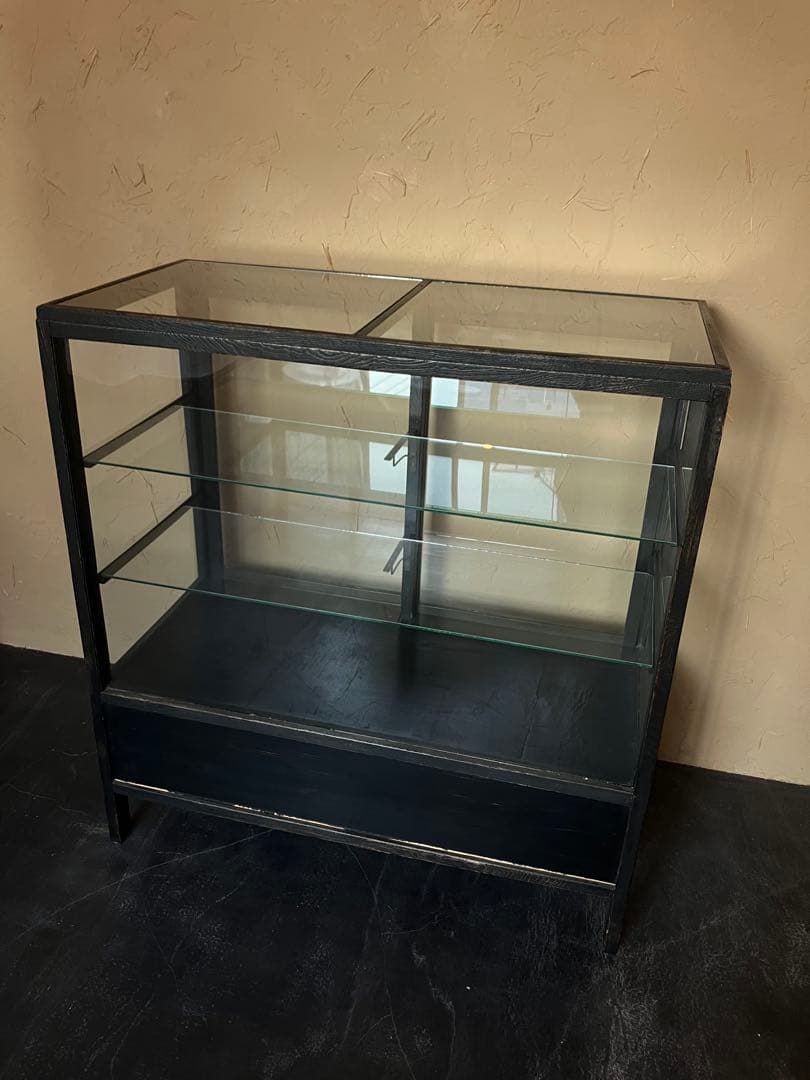 ショーケース 棚 ゆらゆらガラス　木製　古家具　アンティーク