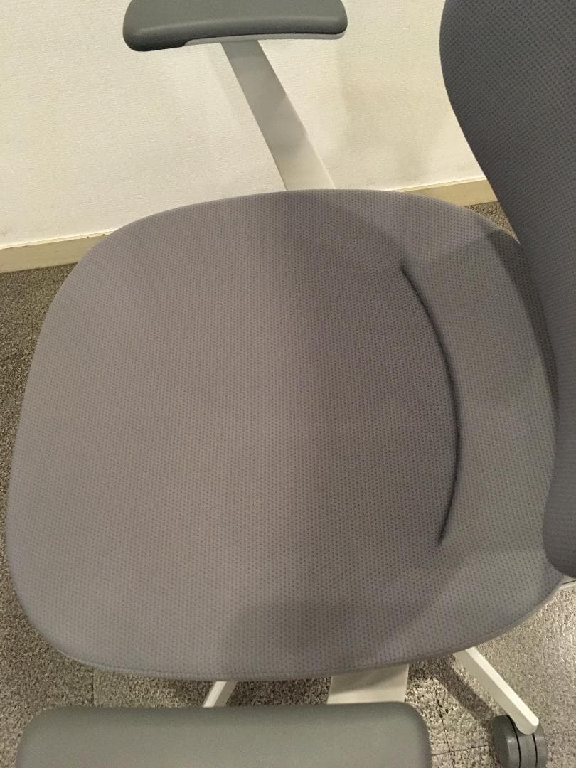 KOKUYO コクヨ オフィスチェア イング (ing) 　ヘッドレスト付タイプ