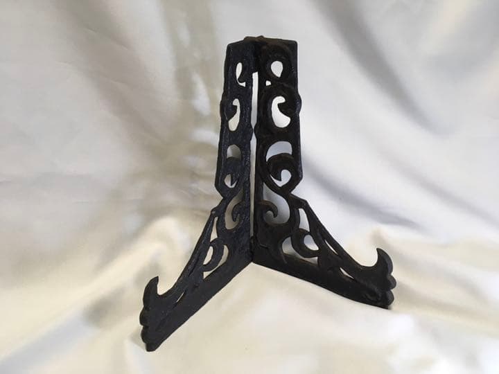 南部鉄器　彫刻飾り大皿置物