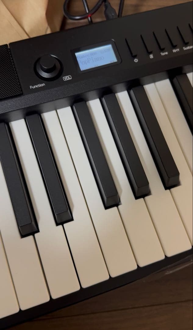 ヤ　電子ピアノ 88鍵盤 折りたたみ式 タッチレスポンス鍵盤　ペダル　軽量　楽器