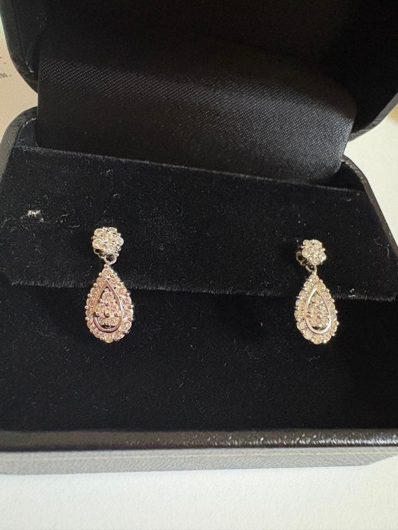 プラチナ900 ダイヤモンドピアス　drop型