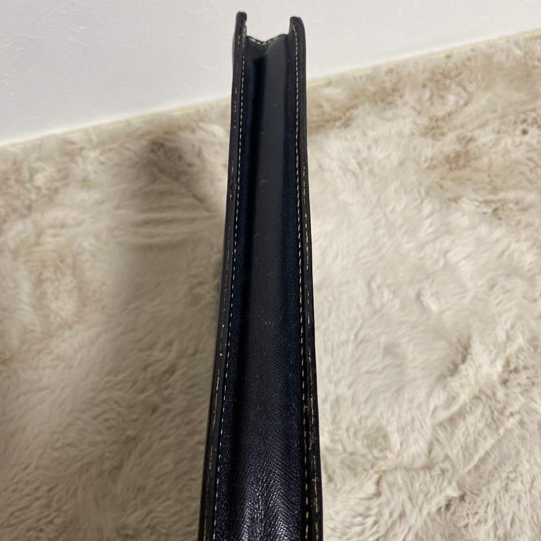 BURBERRY バーバリー 黒いレザー書類ケース A4サイズ