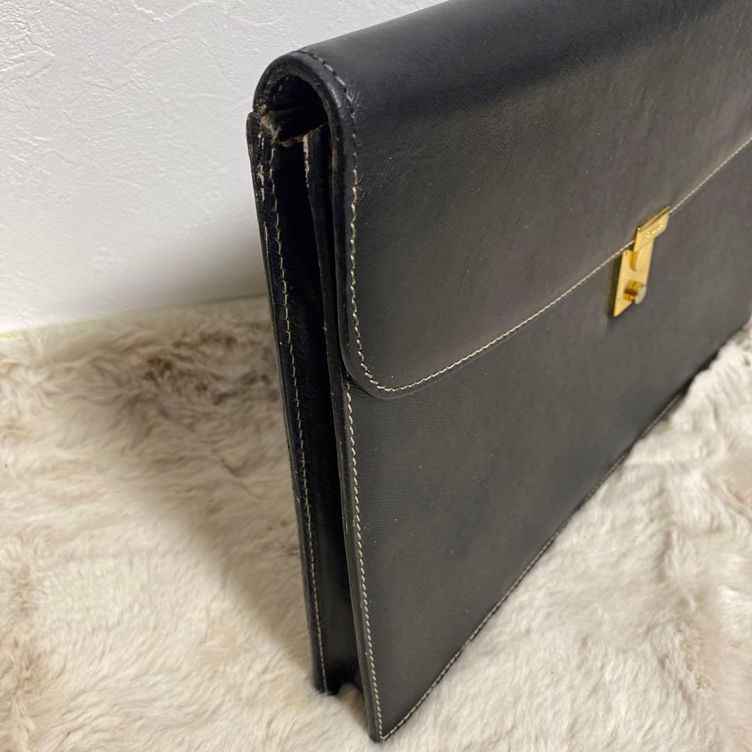BURBERRY バーバリー 黒いレザー書類ケース A4サイズ