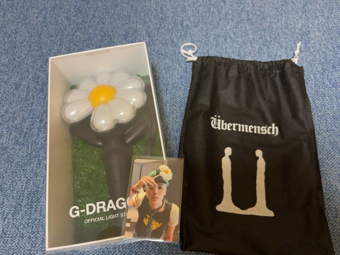 即発送‼️G-DRAGON公式ペンライト 特典付き
