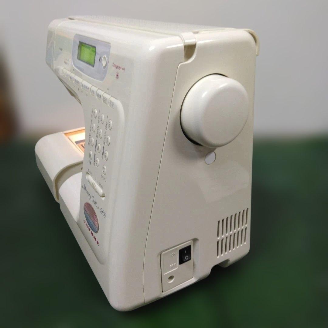 蛇の目ミシンメモリークラフト5100型。