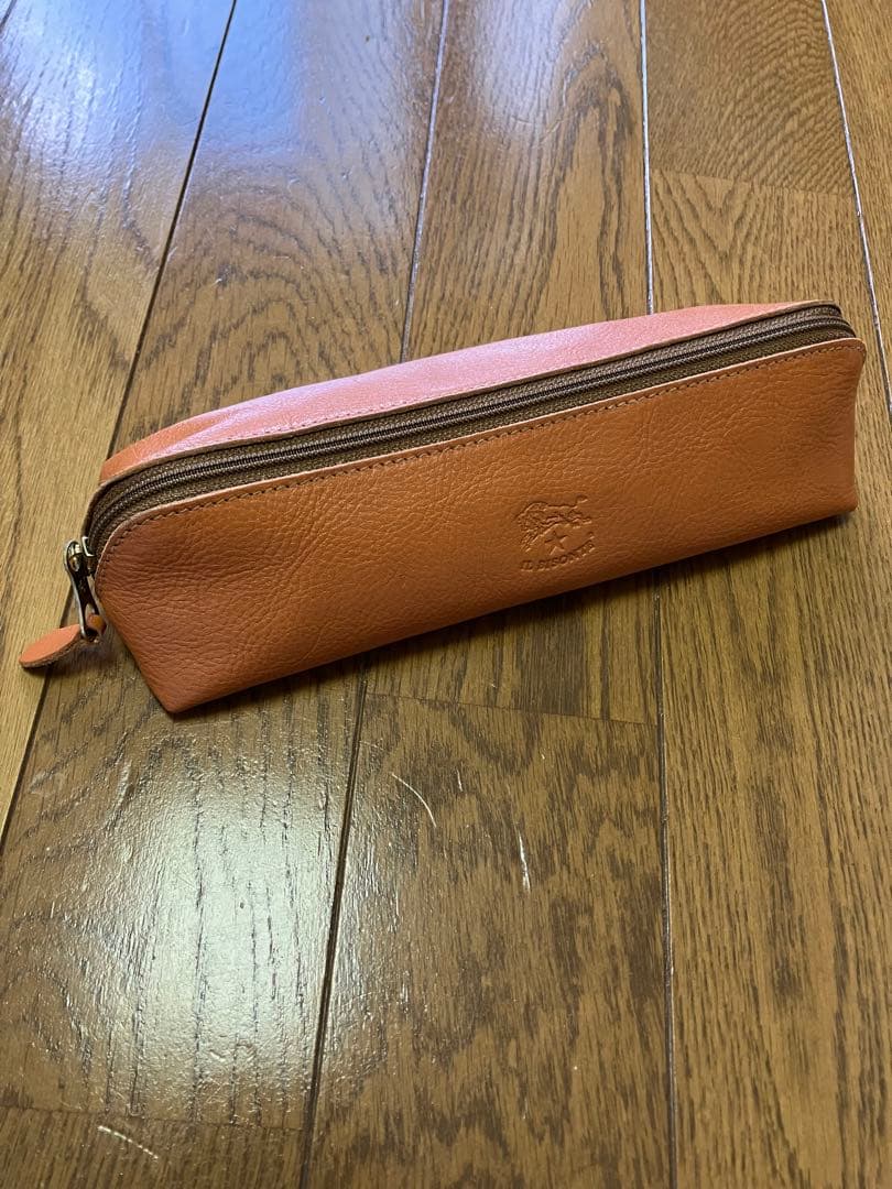 【新品未使用】IL BISONTE オレンジ レザー ペンケース