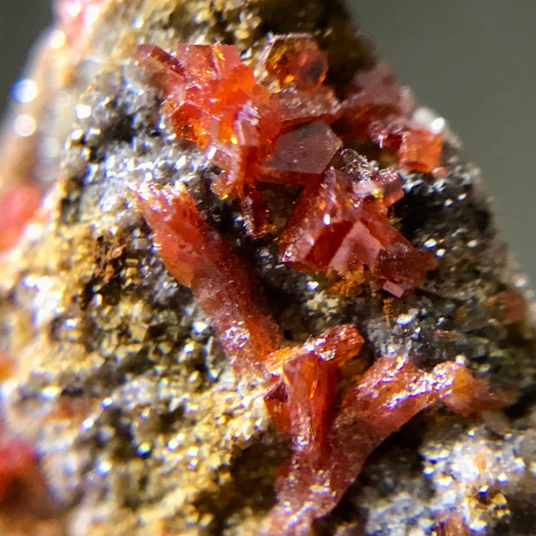 レア 鉱物 バナディナイト 原石標本 モロッコ天然石 オレンジ 43.75ct