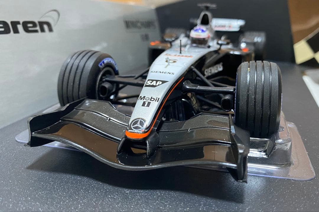 MINICHAMPS McLaren MP4-19 Kimi Räikkönen