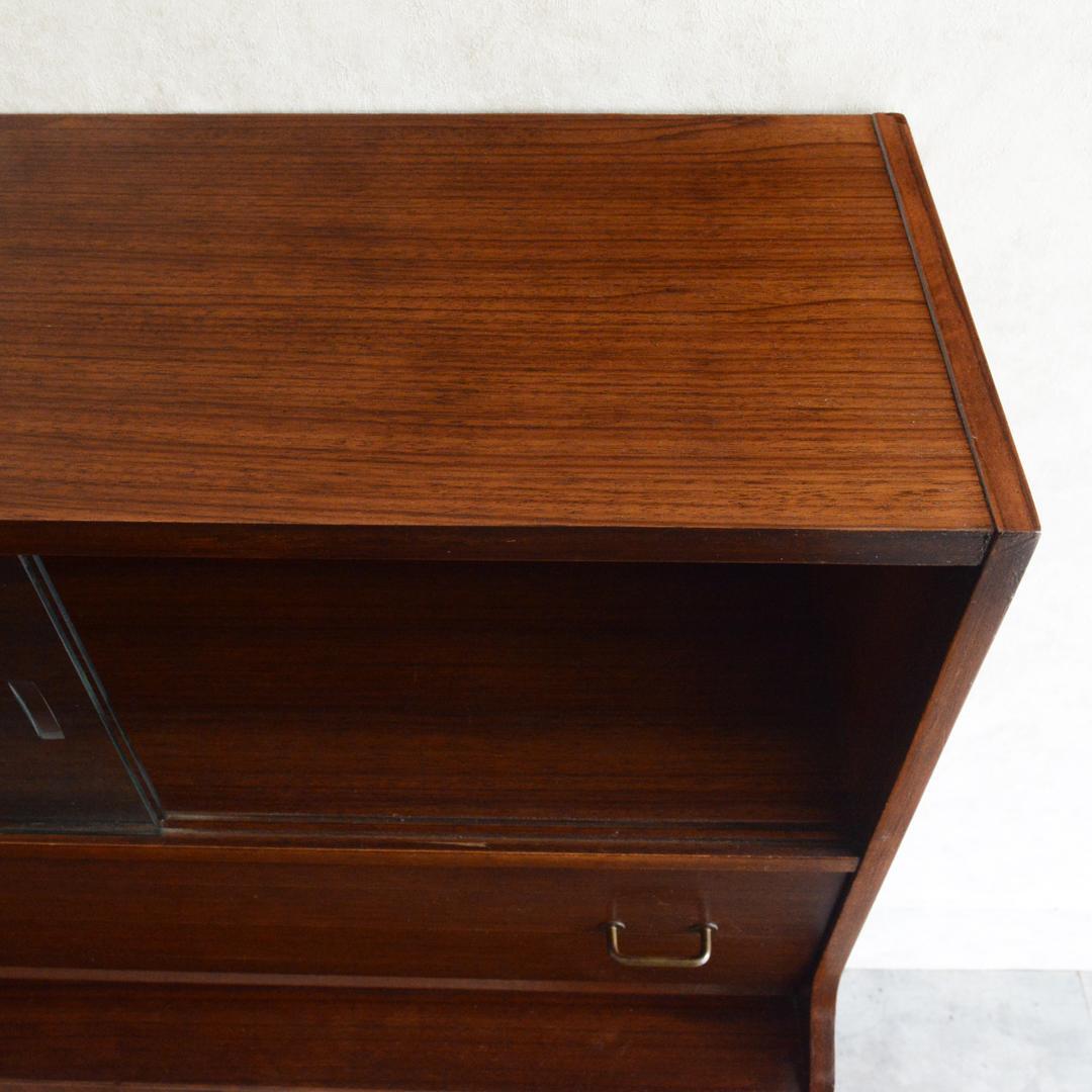 イギリス ヴィンテージ Beautility ガラスキャビネット ビューロー付