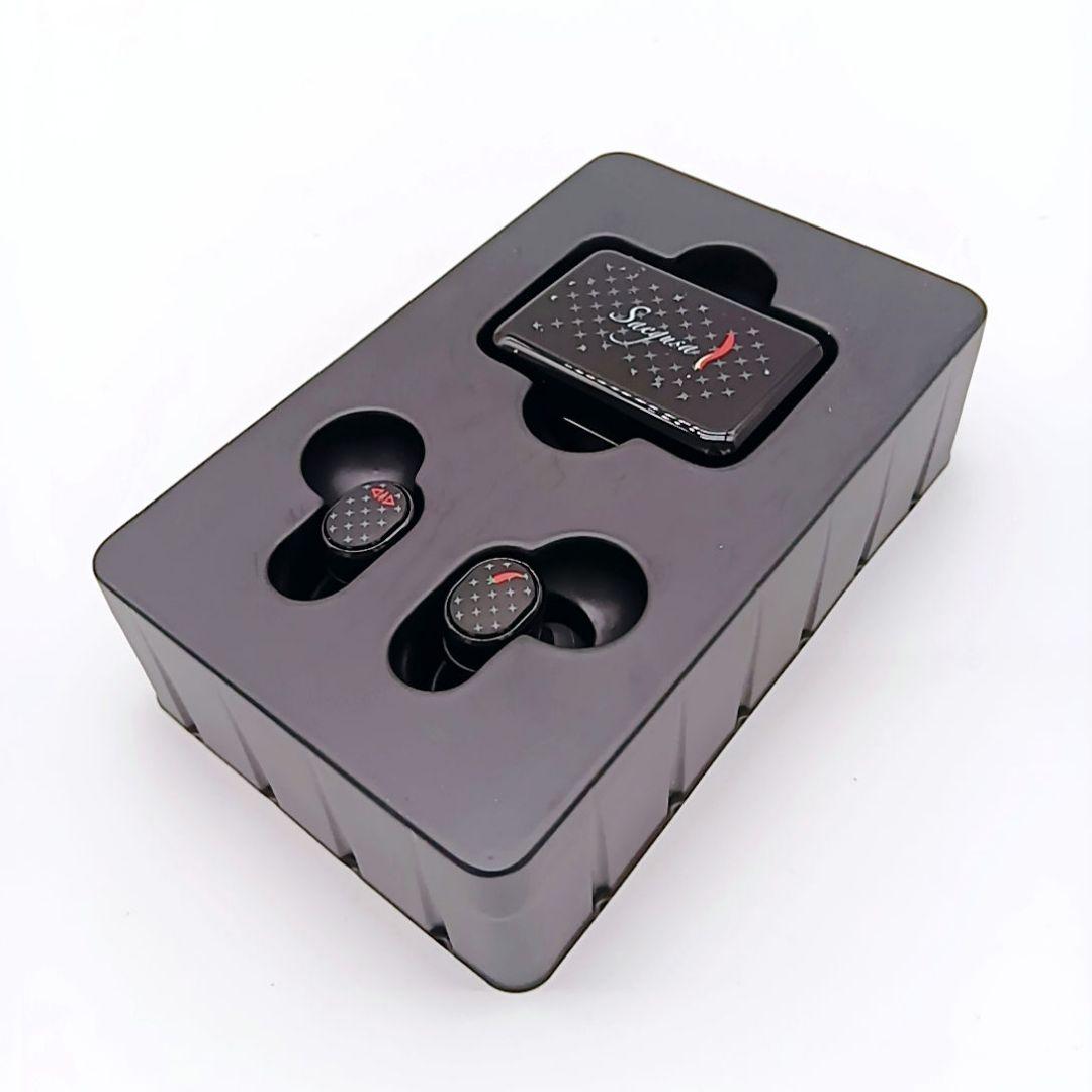 【販売終了品】 三枝明那 ONKYOコラボ ワイヤレスイヤホン 充電器付き