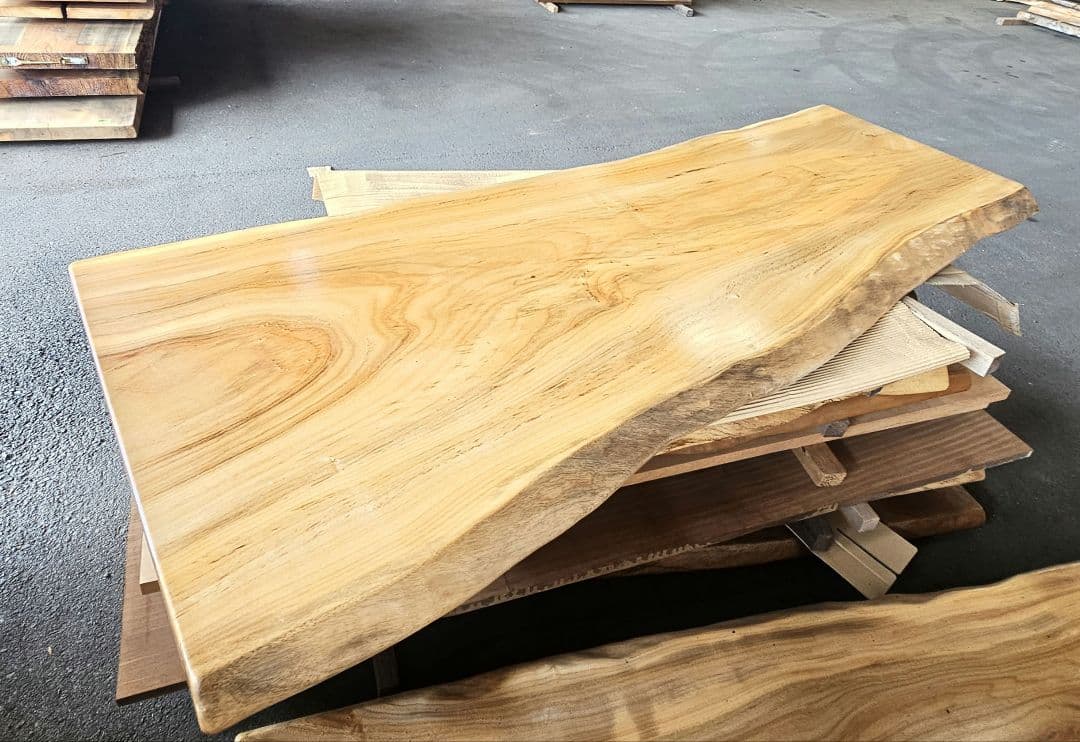 ダイニングテーブル hide