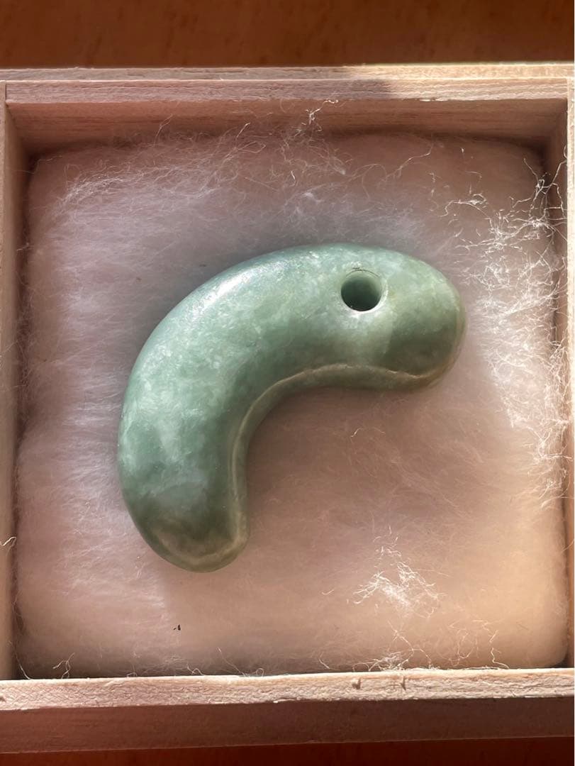 古墳時代の翡翠製勾玉