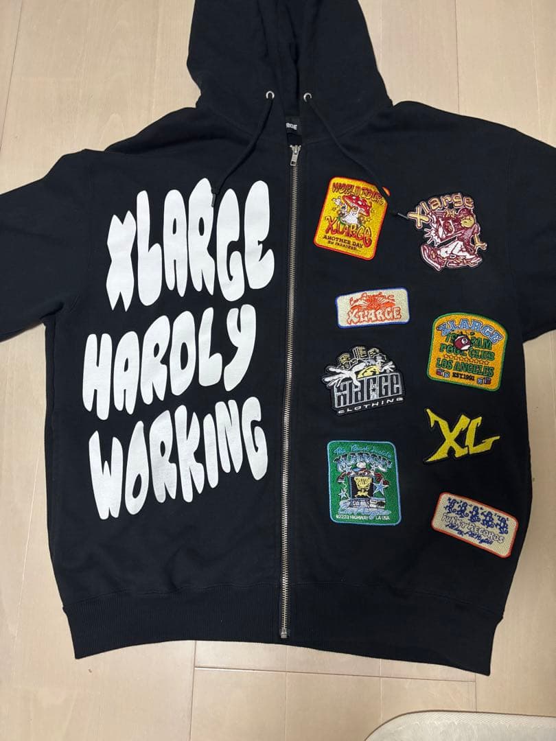 XLARGE パーカー M ブラック パッチ付き