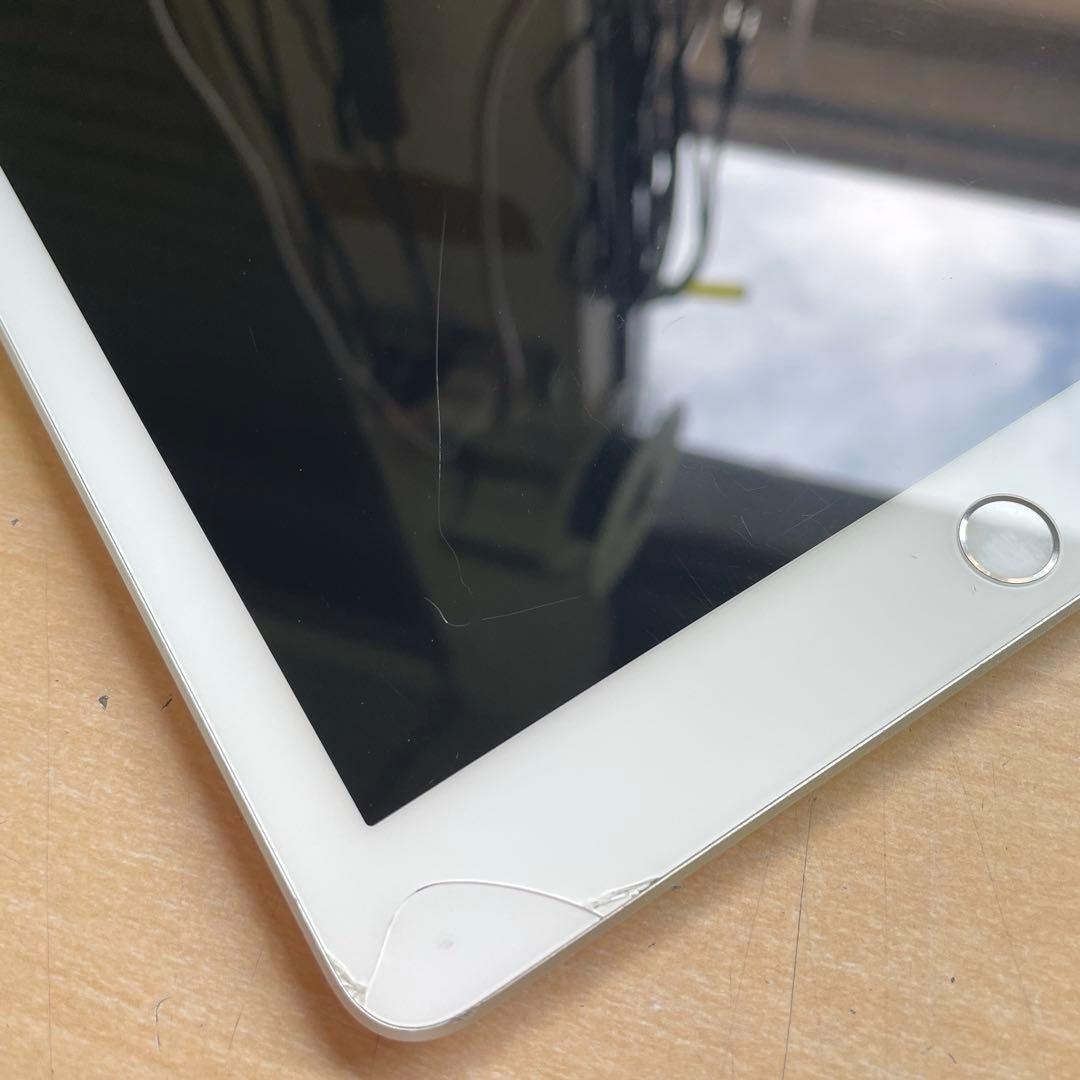 iPad 第6世代　A1893　Wi-Fiモデル　シルバー　32GB #E