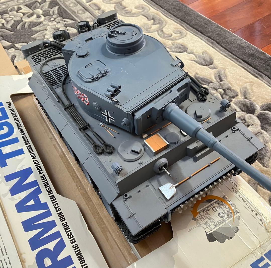 1/16サイズ戦車ラジコン　ジャーマンタイガーI型ヘンロン3818 スモーキング