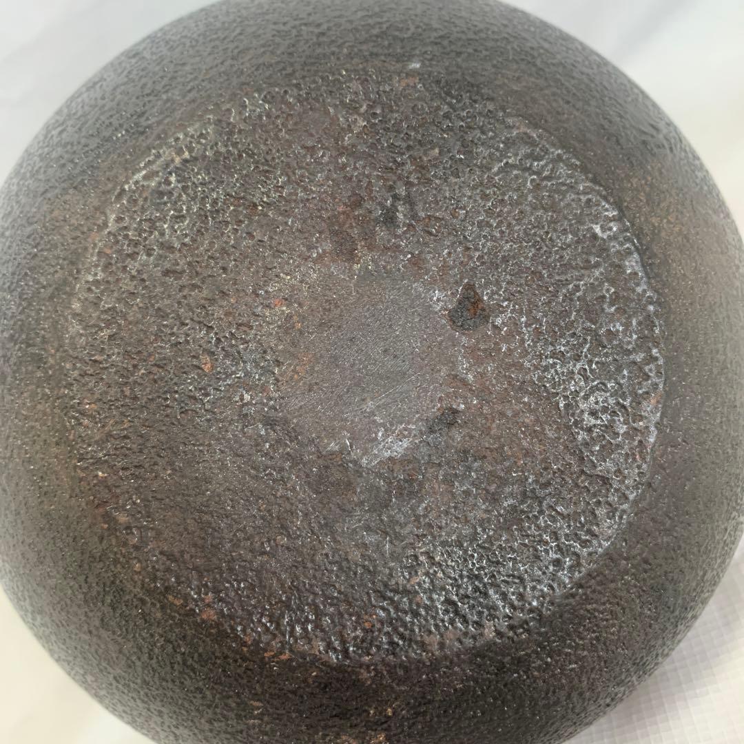 砂鉄鉄瓶 小ぶり丸型 鉄瓶1385g三厳堂水漏れ無し