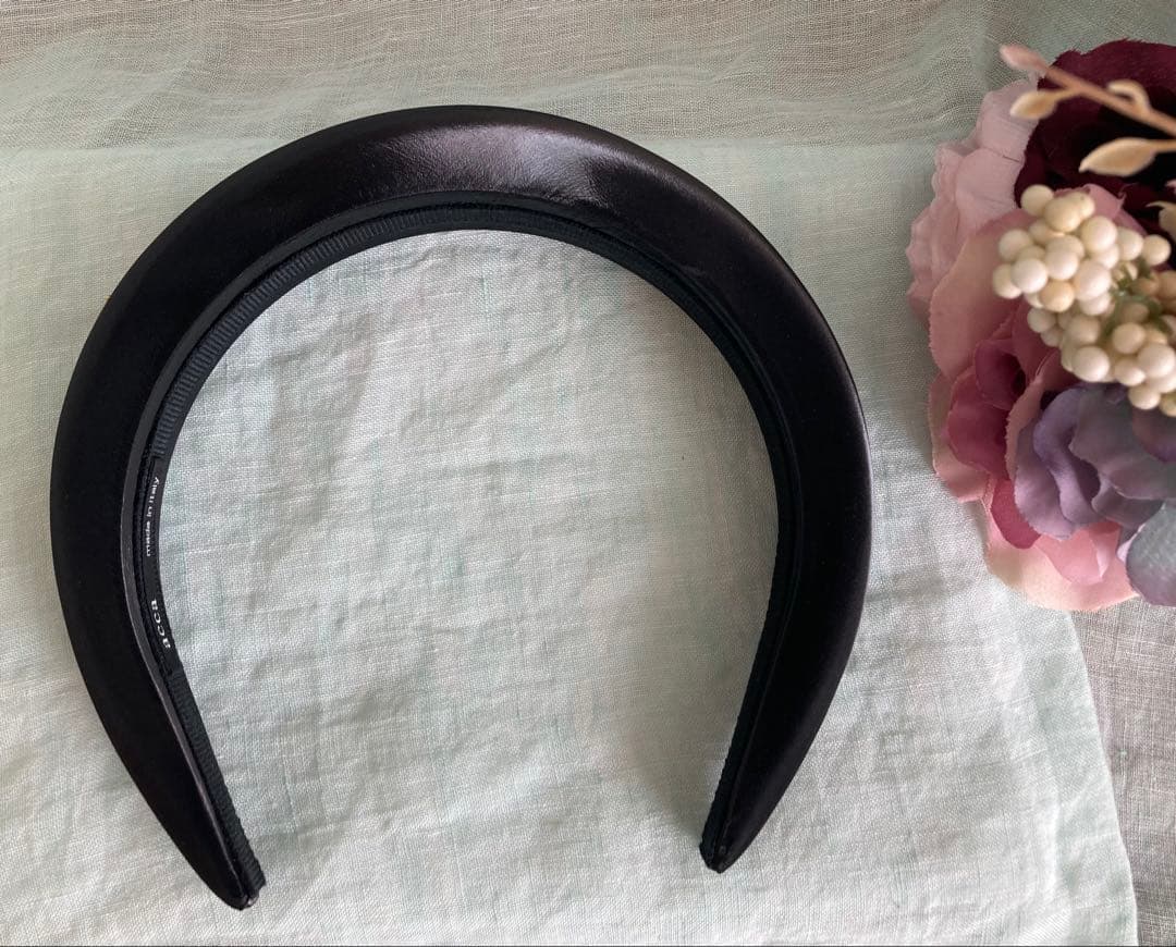 【極美品】accaアッカ 数量限定品！30周年モデル　ペルファブカチューシャ♡黒