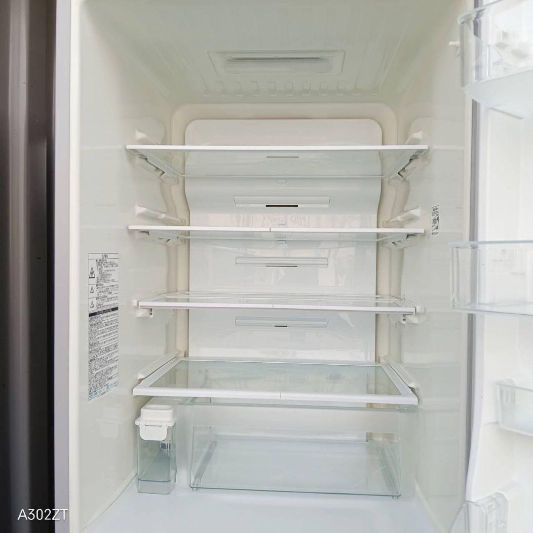 送料設置無料　東芝　自動製氷機能付き大型冷蔵庫　426L