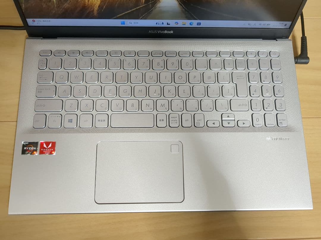 VivoBook 15 X512DA Ryzen 5 8GB・256GBSSD