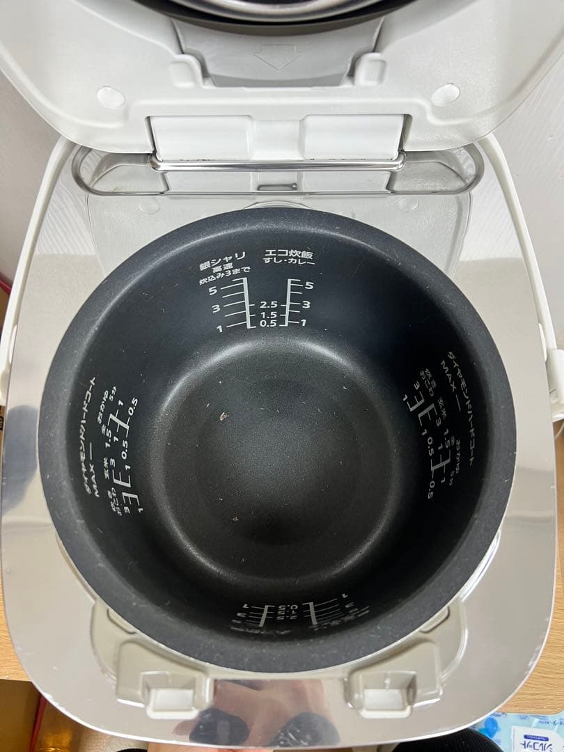 Panasonic 可変圧力IHジャー炊飯器 SR-PB106 2017年製