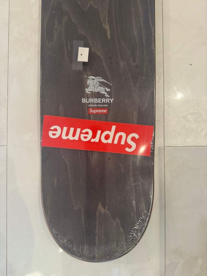 最終値引　Supreme Burberryチェック スケートボードデッキ