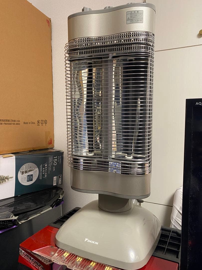 【直接引取りで更にお値引き！】ダイキン 遠赤外線 セラムヒート ERFT11NS