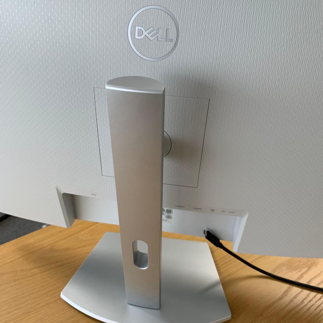 DELL シルバー モニター 本体 2722QC