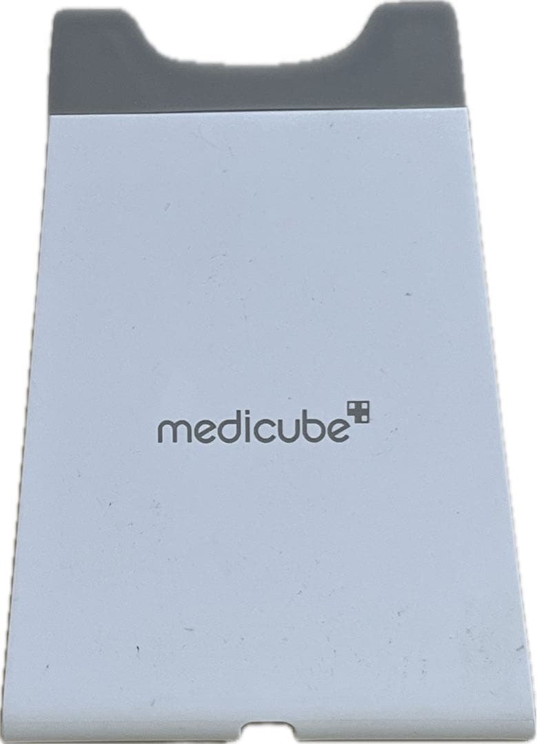 AGE-R DERMA EMS SHOT メディキューブ　美顔器