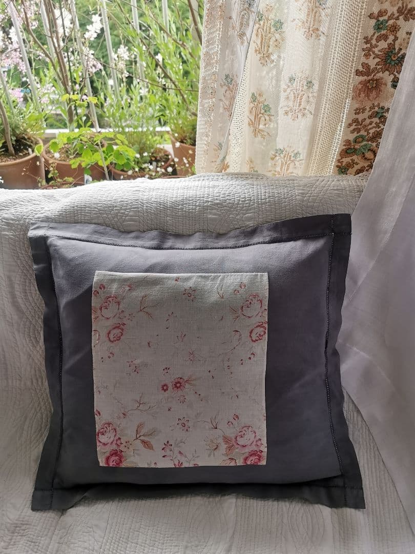 アンティーク フレンチ花柄薔薇ファブリックリネン ヘム刺繍グレークッションカバー