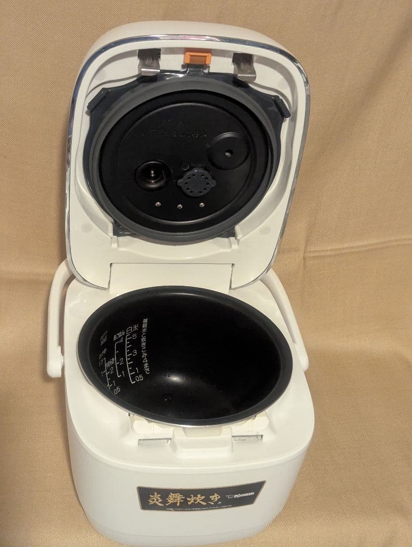 象印　炎舞炊き　NW-PT10 5.5合　2021年製