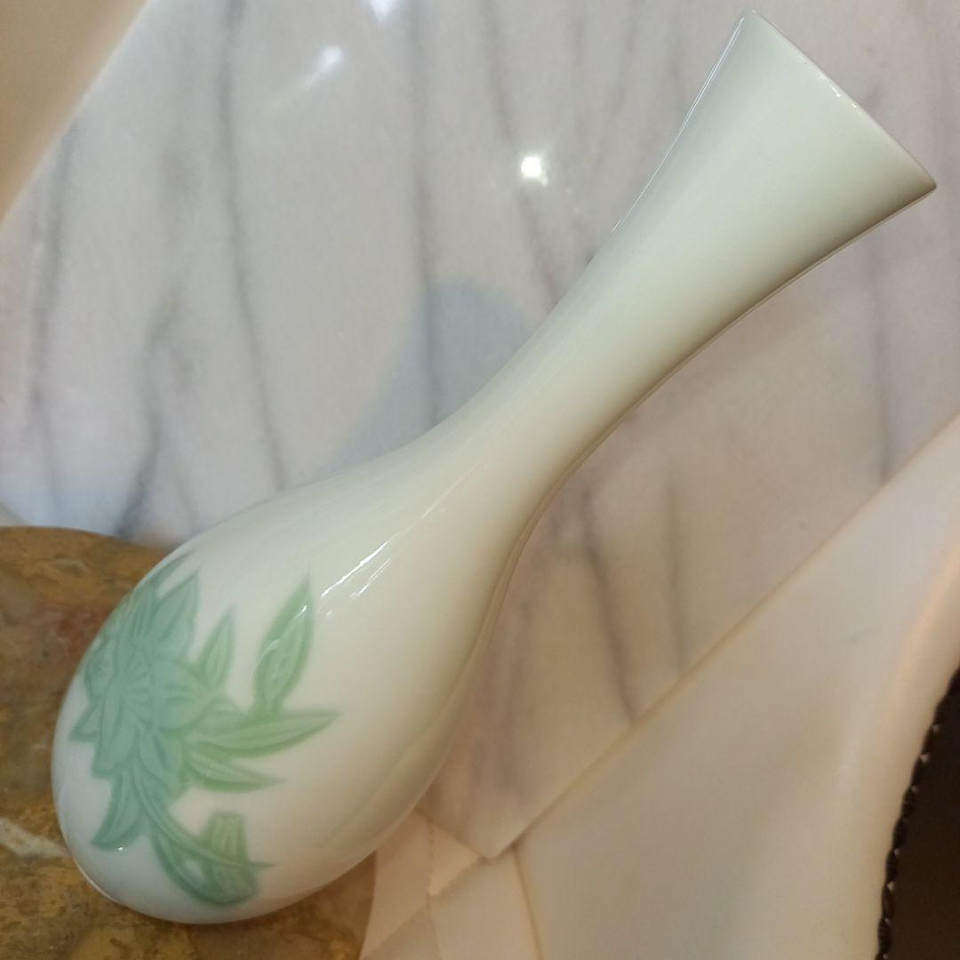 の*り様 井上萬二　百合　花　花瓶　壺　緑　茶器