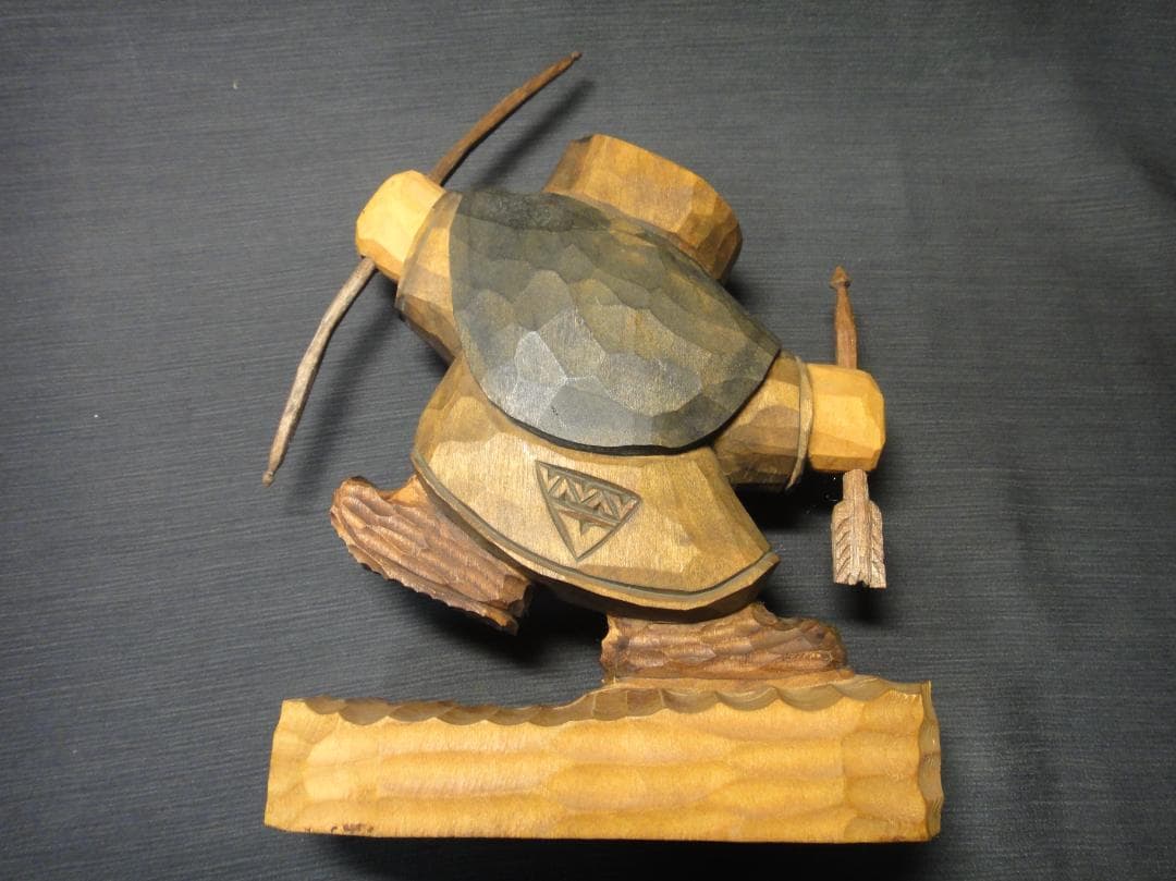 川上 哲 （さとる）作　アイヌ コロポックル 木彫り 彫刻　藤戸竹喜 に師事