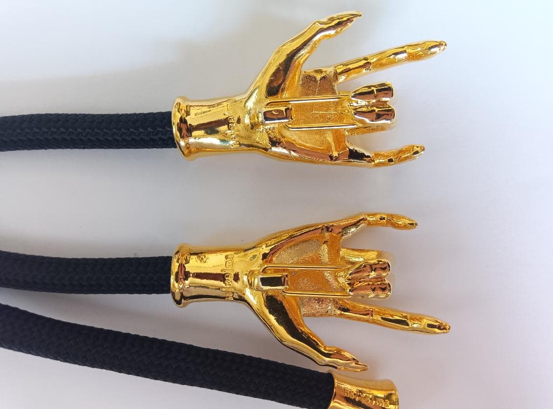 hazama　ストラップ　惹きずり込まれる運命のスマホストラップ