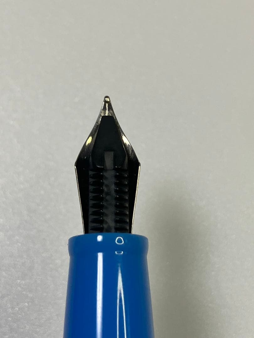 DELTA　デルタ　インシエーメ　第六弾　万年筆　F（細字）nib　日本限定品