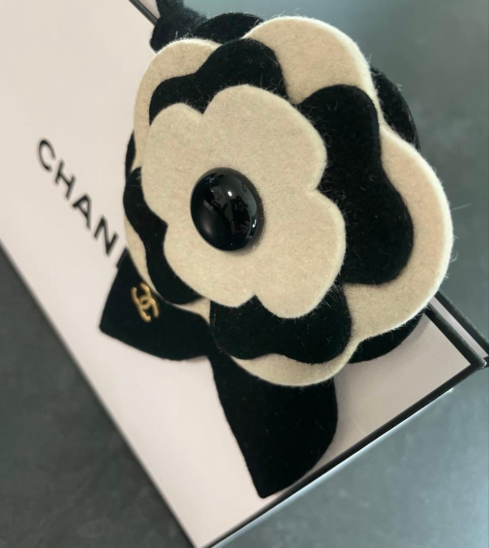CHANEL ブローチ　専用。