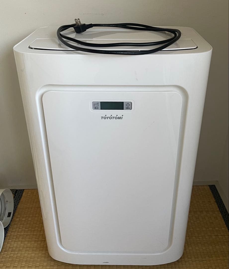 使用短美品 トヨトミスポット冷暖エアコン TAD-22NW 直接引渡希望
