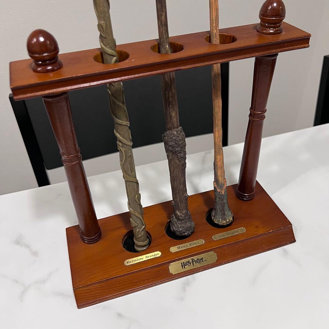 ハリーポッター　魔法の杖　WB ワーナー　3本セット　台座付き